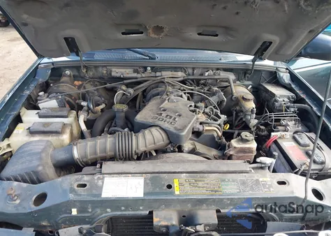 2004 Ford Ranger Xlt from USA, damaged, VIN 1FTYR15E84PB11959